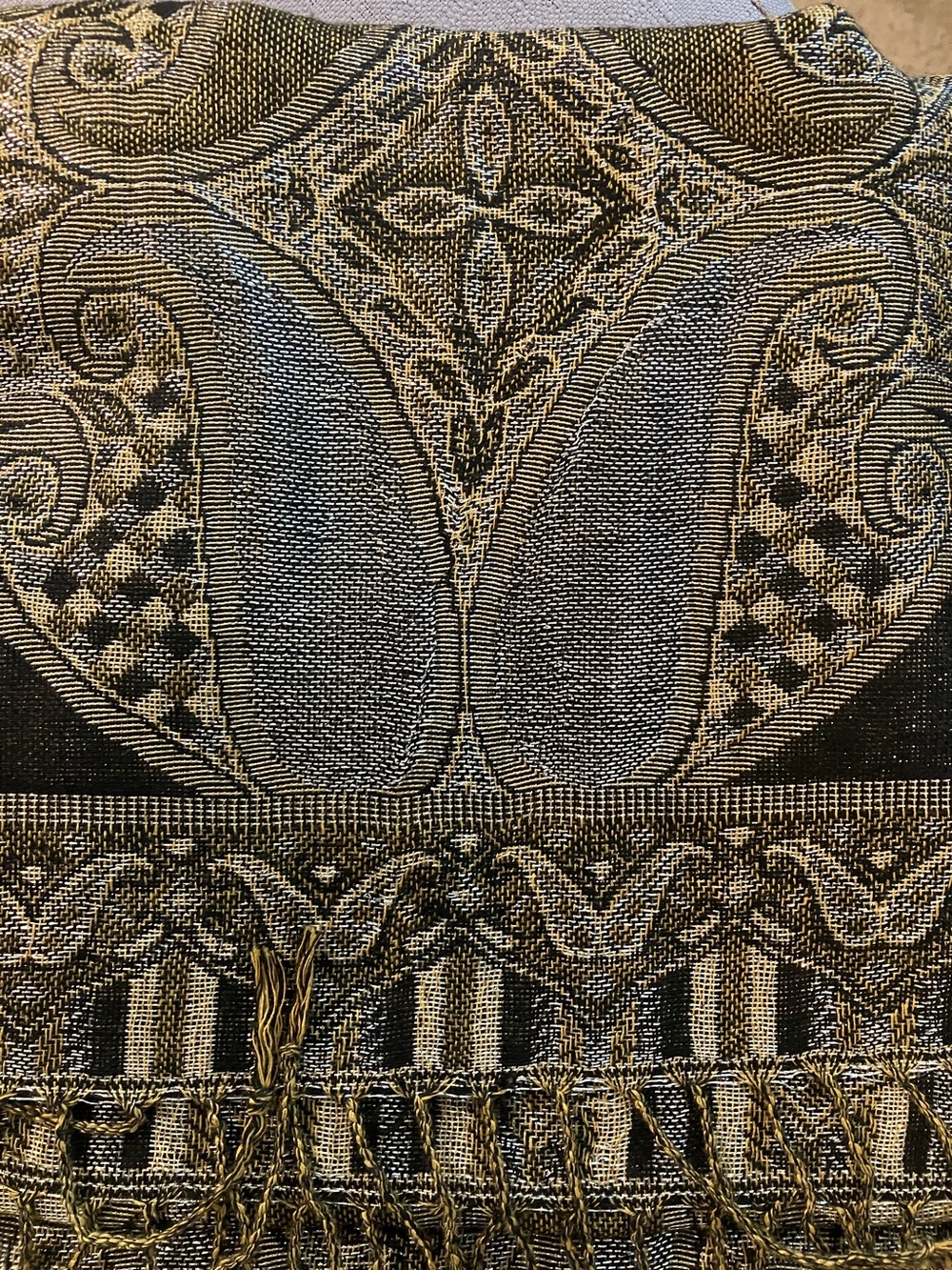 Paisley Fringe Pashmina Wrap in Olive and Gold 28X72 - Picture 3 of 3